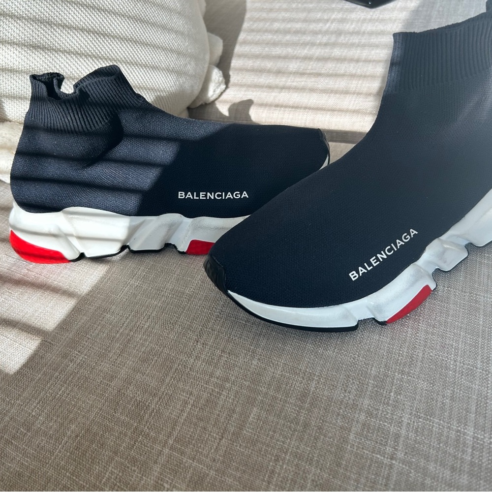 Balenciaga speed runners